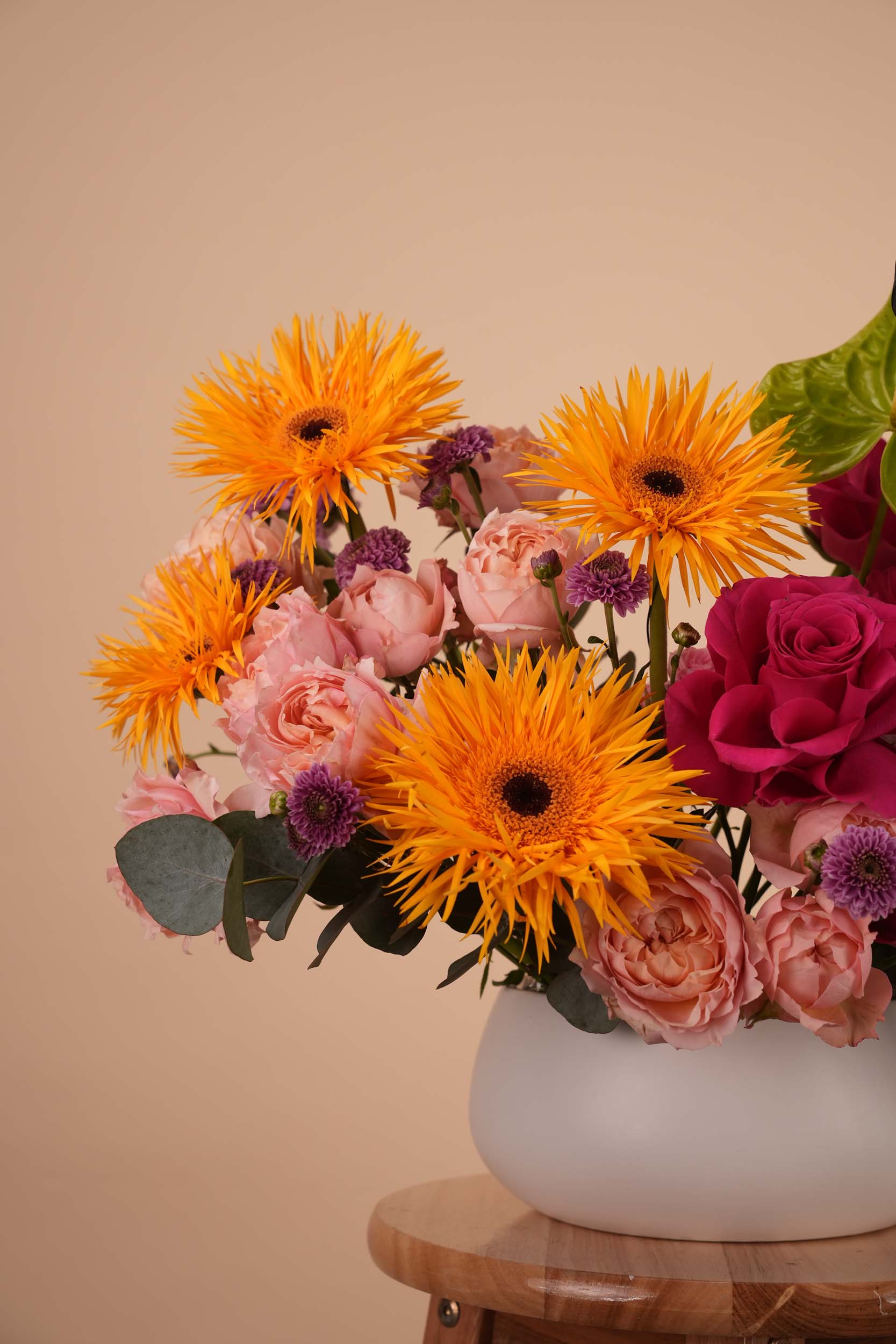 Golden Rose Garden Flower Vase