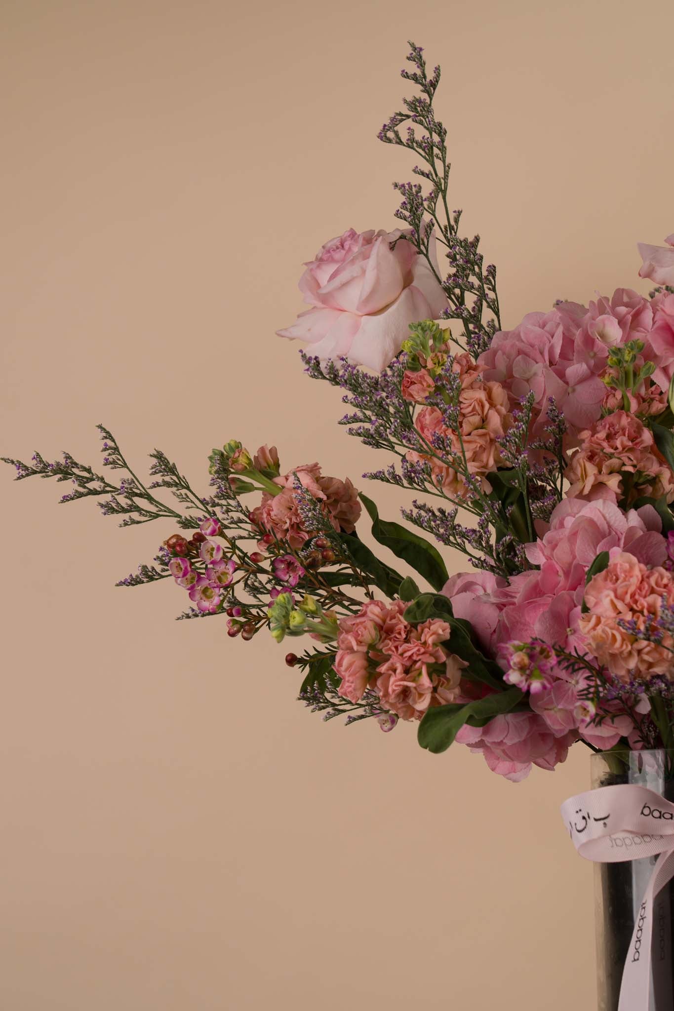 Rose Blush Elegance – Premium Pink Floral Vase Arrangement