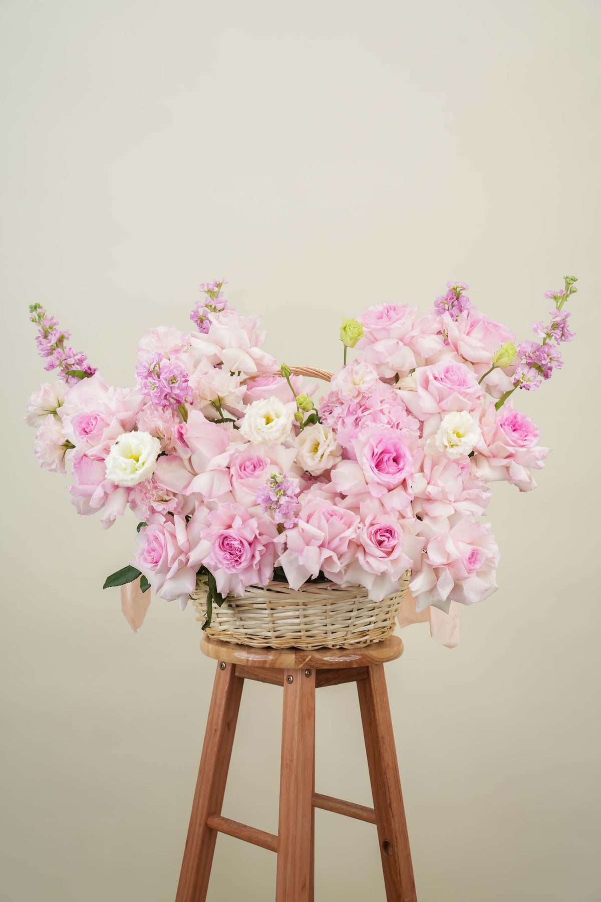 Lisianthus Luxury Woven Flower Basket