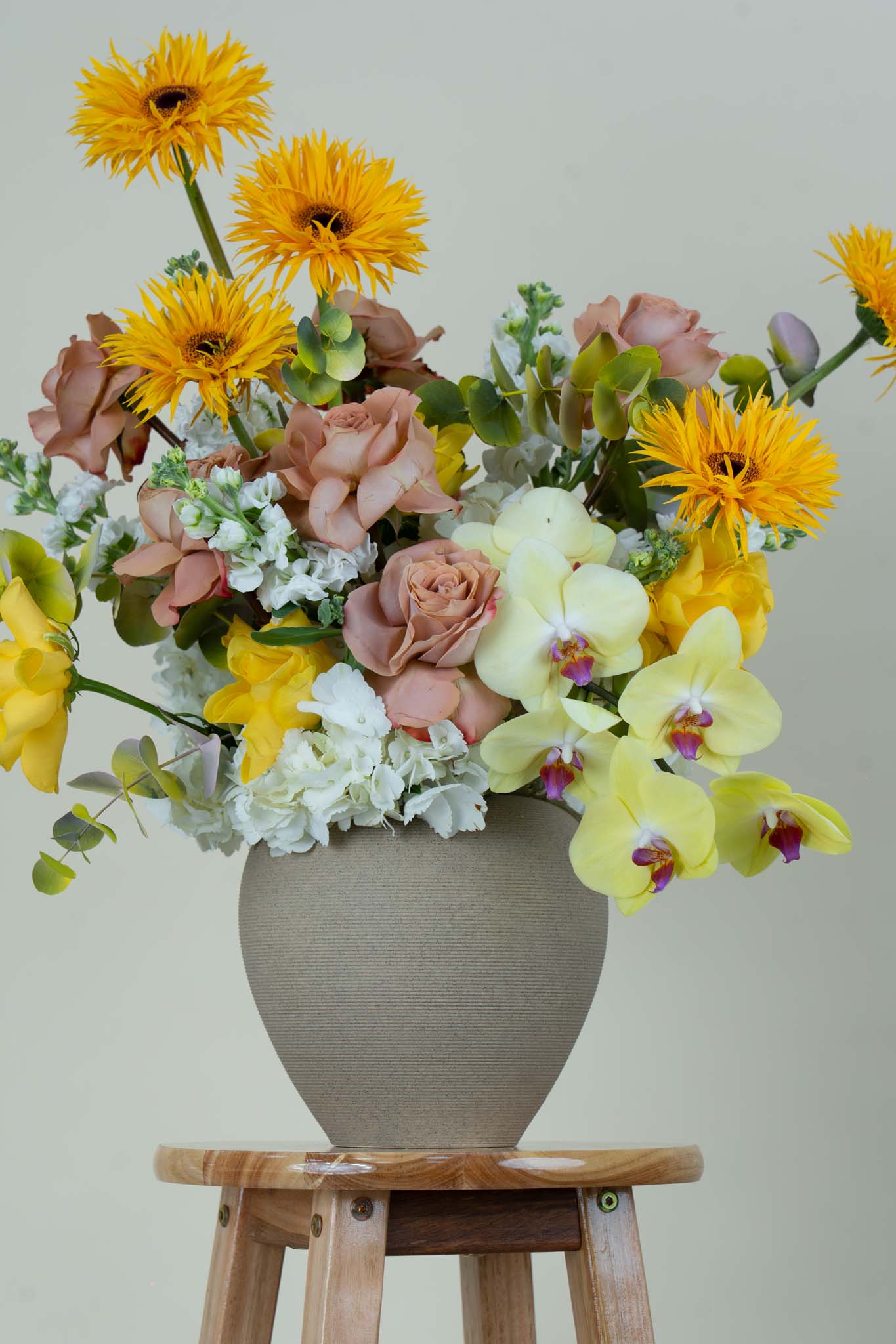 Golden Bloom Luxury Flower Vase