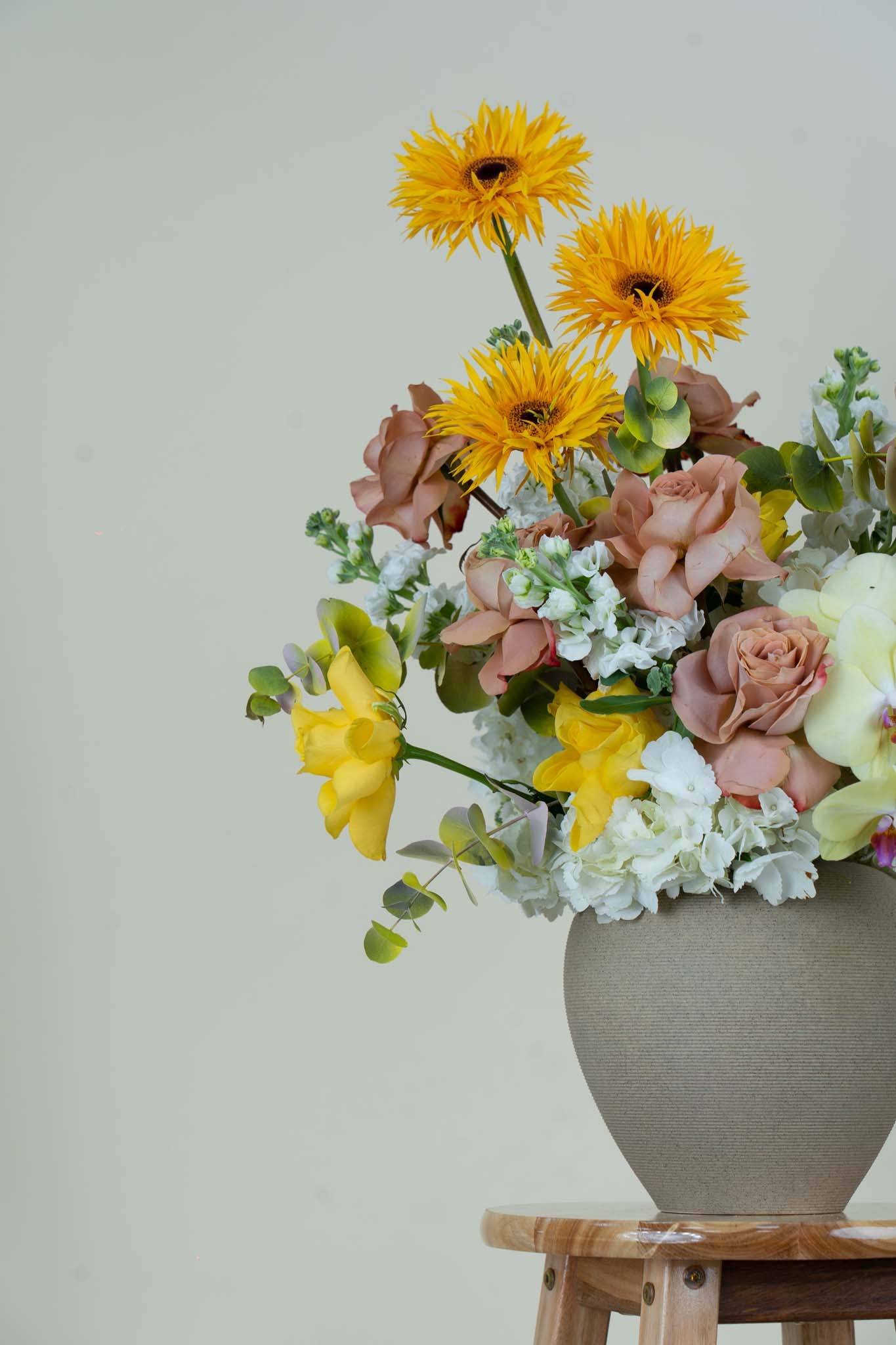 Golden Bloom Luxury Flower Vase