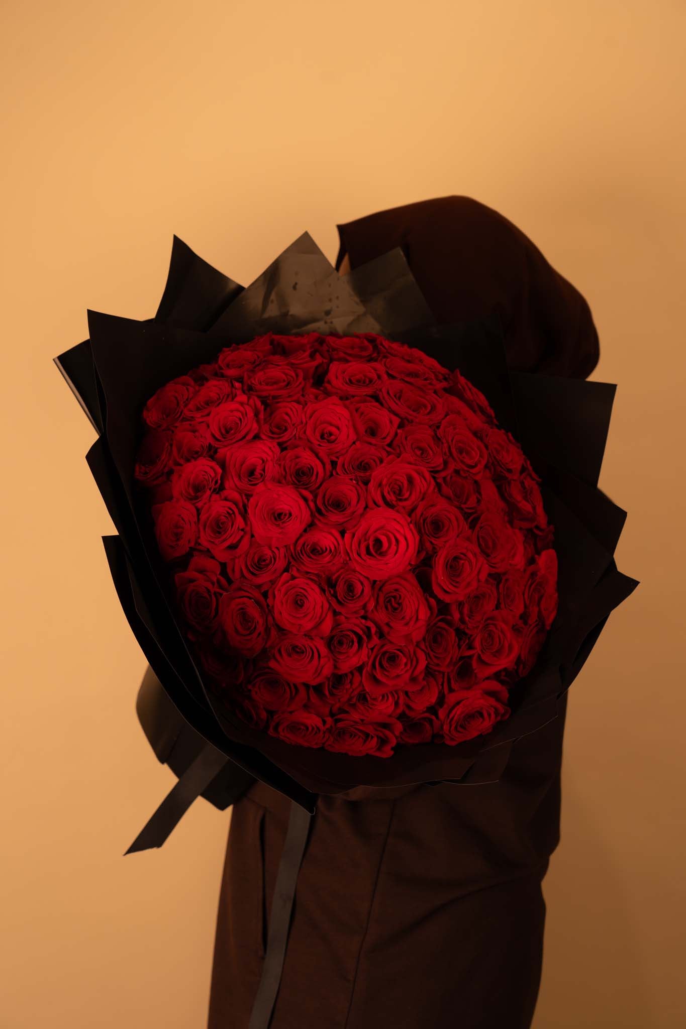 Crimson Majesty – 101 Red Roses