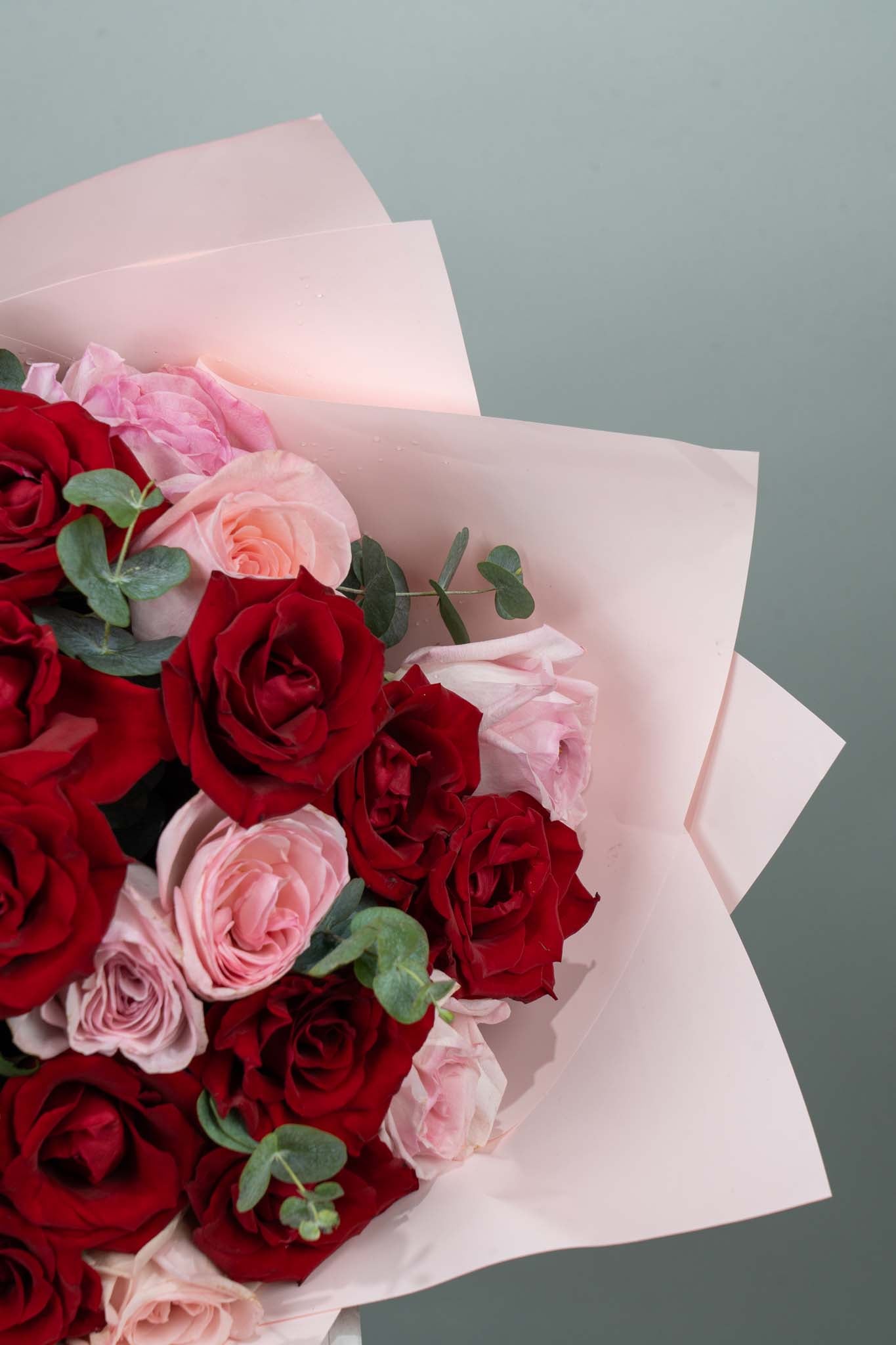 Blush & Scarlet Love Bouquet